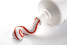 TOOTHPASTE